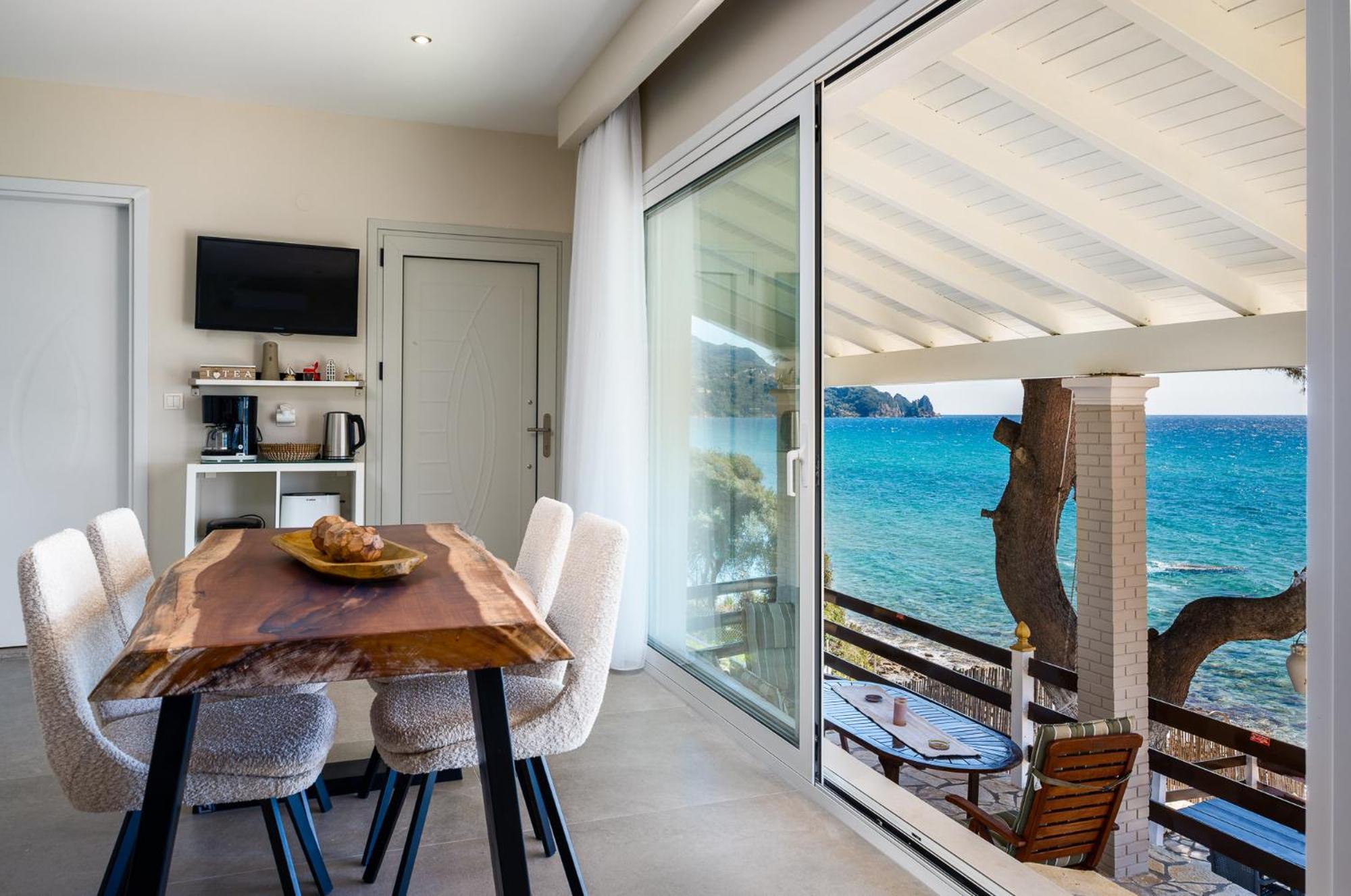 Villa Renata & Villa Filippos With Private Plunge Pool By Konnect アギオス・ゴルディオス エクステリア 写真